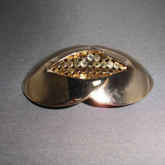 Gold Tone Toned Metal Mesh Oval Pin Brooch - Picture 2 of 4